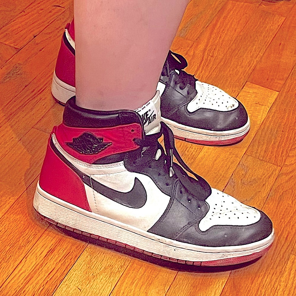 2019 Nike Air Jordan 1 Retro High OG Satin Black Toe CD0461-016 Size W 7 / M 5.5